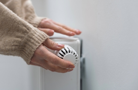 A heating is being turned on/off