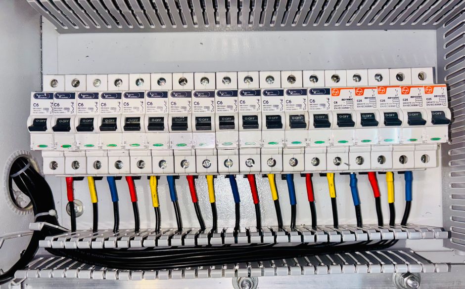 circuit breaker tripping when AC turns on in a Utah home